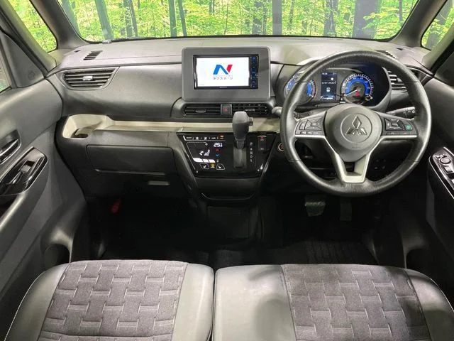 Mitsubishi DELICA MINI G　プレミアム photo 2