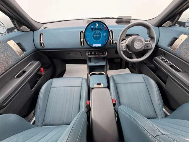 Bmw MINI COUNTRYMAN D photo 2