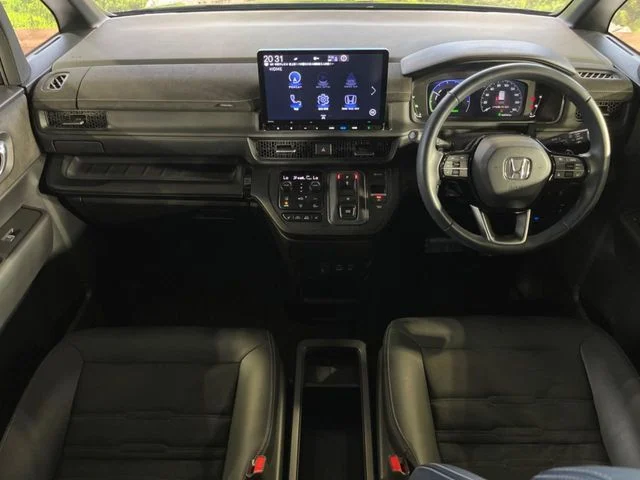 Honda STEPWAGON e:HEV SPADA プレミアムライン photo 3