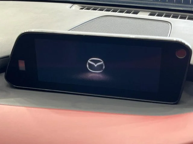 Mazda MAZDA3 FASTBACK XD　バーガンディセレクション photo 3