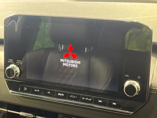 Mitsubishi OUTLANDER PHEV P photo 4