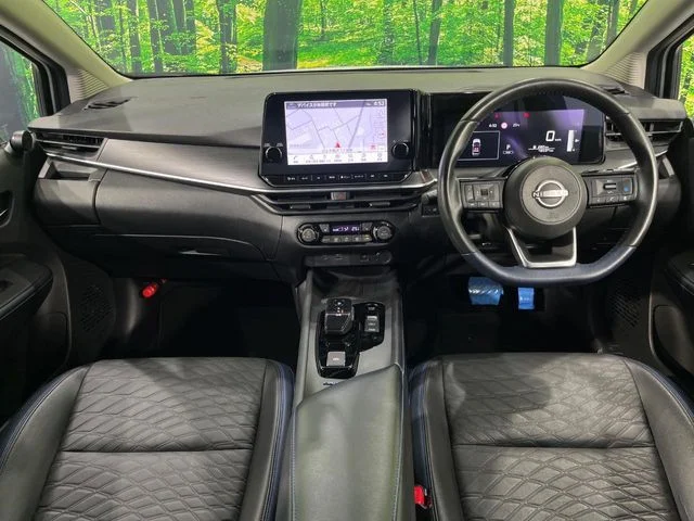 Nissan NOTE 4WD オーテック　FOUR photo 2