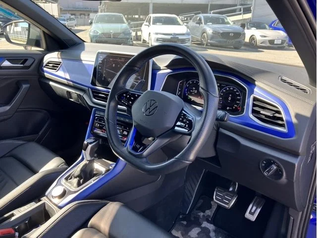 Volkswagen VOLKSWAGEN T-Roc R photo 2