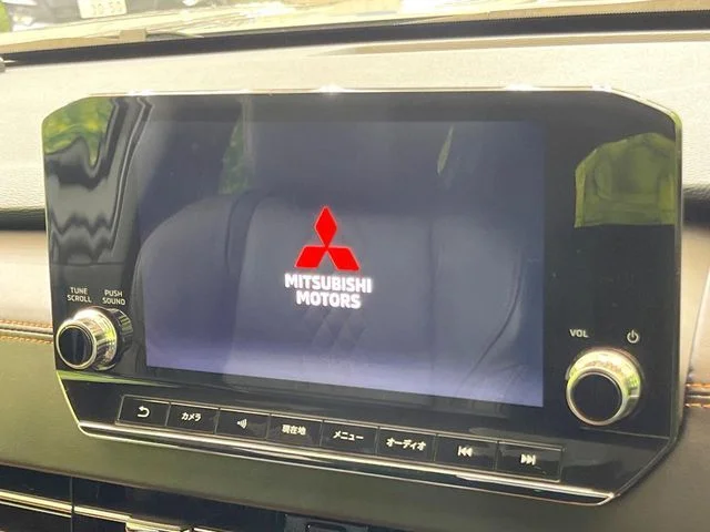 Mitsubishi OUTLANDER PHEV P photo 3