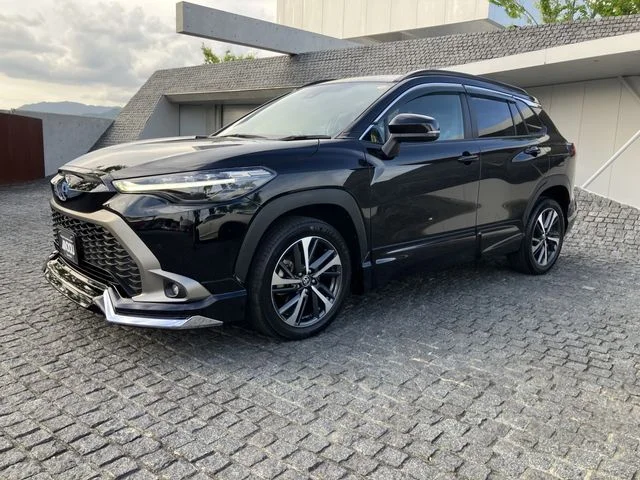 Toyota COROLLA CROSS HYBRID Z photo 2