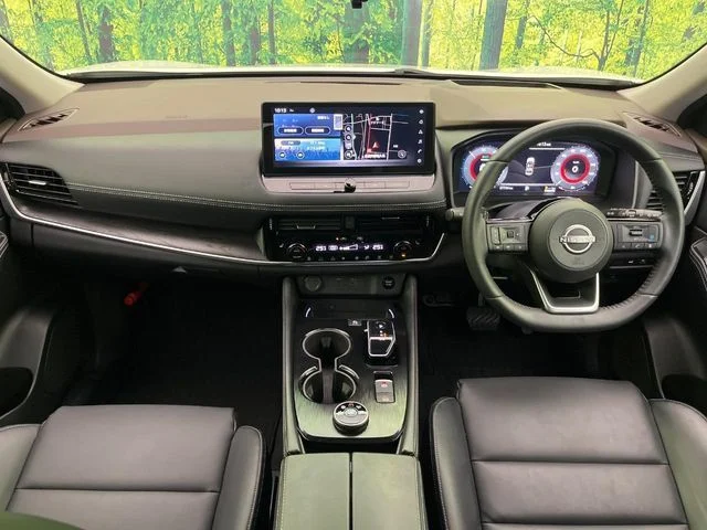 Nissan X-TRAIL HYBRID 4WD G　e−4ORCE photo 2