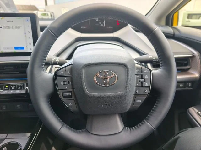 Toyota PRIUS Z photo 2