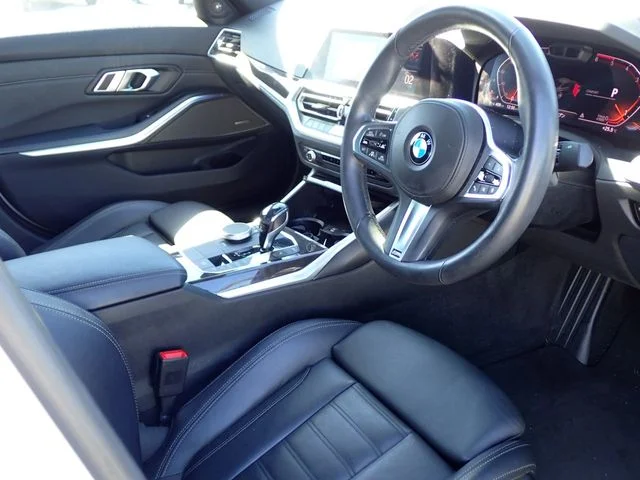 Bmw BMW 3series sedan 320d　xDrive　Mスポーツ photo 2
