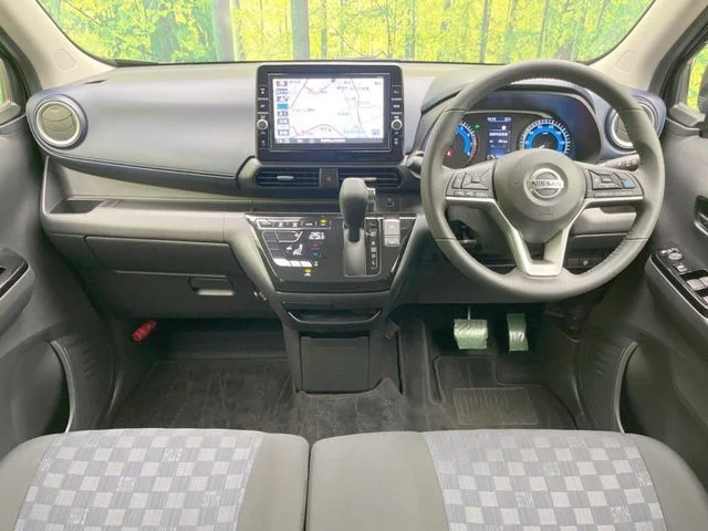 Nissan DAYZ ハイウェイスターX　プロパイロットEd photo 2