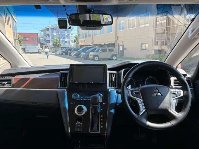Mitsubishi DELICA D:5 4WD G　パワーパッケージ photo 2