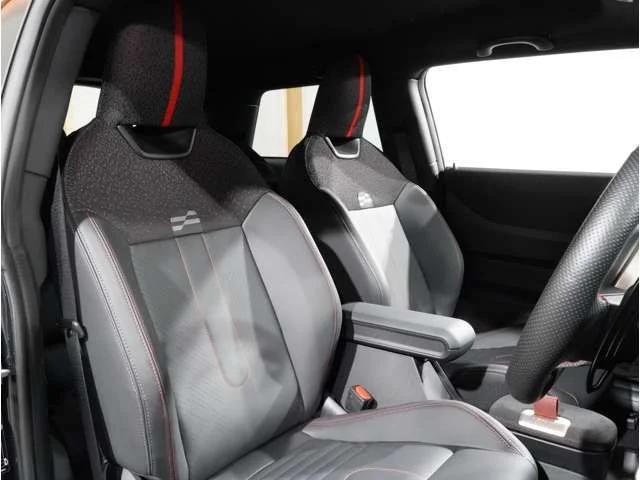 Bmw MINI COOPER ジョンクーパーワークス photo 4