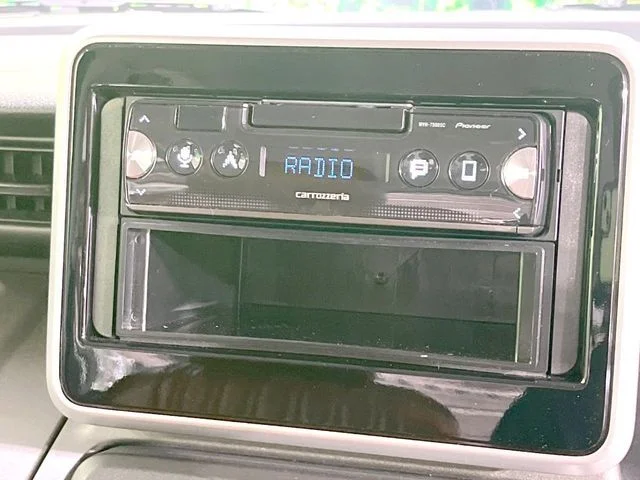 Suzuki Spacia GEAR ハイブリッドXZ photo 3