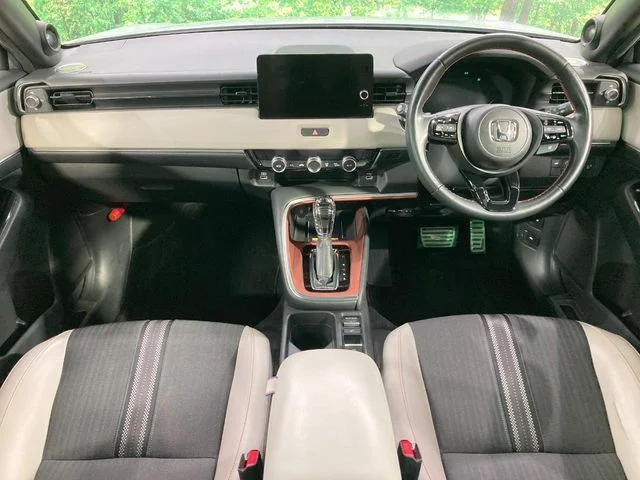 Honda VEZEL e:HEV プレイ photo 2