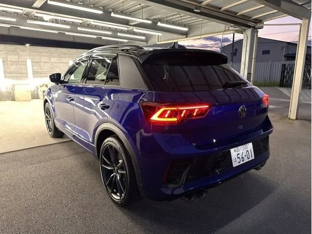 Volkswagen VOLKSWAGEN T-Roc R　ブラックスタイル　パフォーマンス photo 3