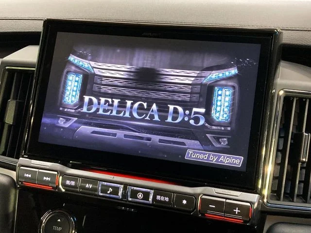 Mitsubishi DELICA D:5 4WD シャモニー photo 3