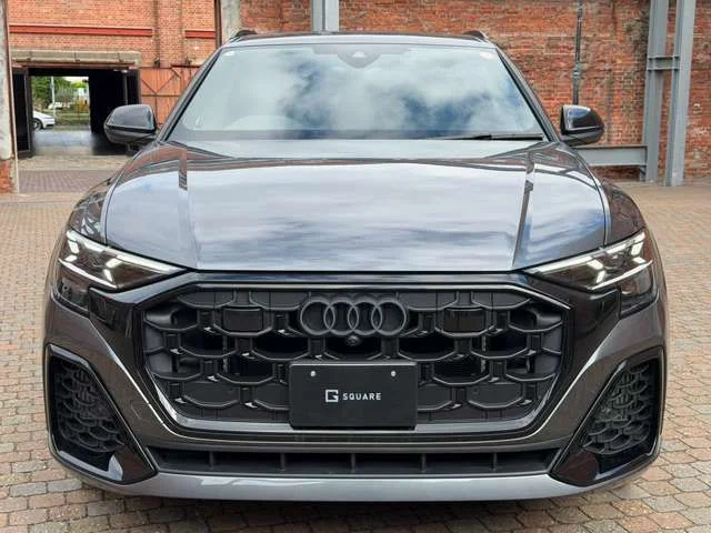 Audi AUDI SQ8 ベースグレード photo 4