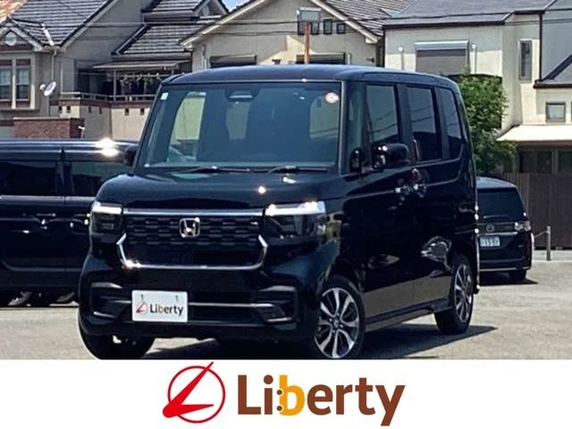Honda N BOX CUSTOM ベースグレード 2025