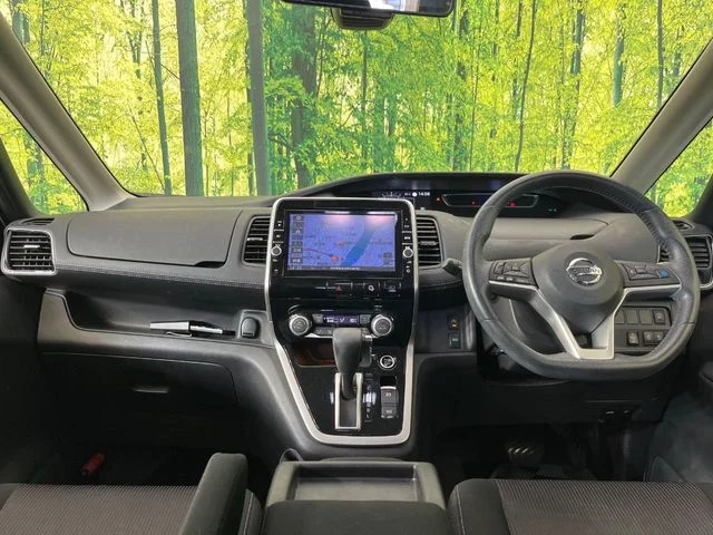 Nissan SERENA S-HYBRID ハイウェイスター　Vセレクション2 photo 2