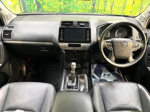 Toyota LANDCRUISER PRADO TX　Lパッケージ　ブラックエディション photo 2