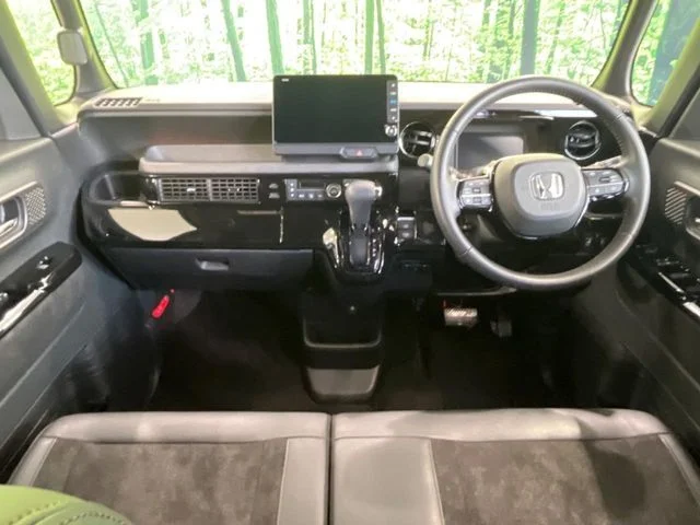 Honda N BOX CUSTOM ターボ photo 2