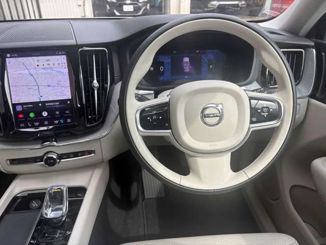 Volvo VOLVO XC60 リチャージアルティメットT6AWDPHE photo 4