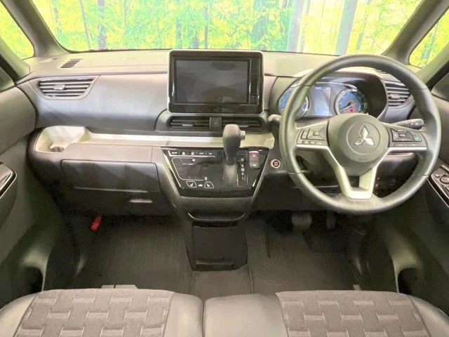Mitsubishi DELICA MINI G　プレミアム　リミテッドエディション photo 2