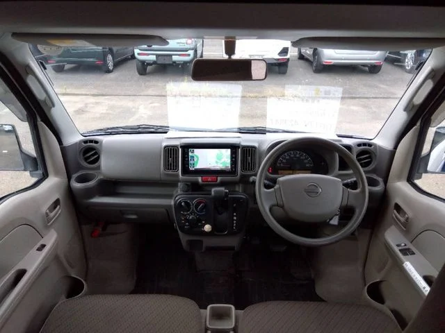 Nissan NV100 CLIPPER DX　GLパッケージ　HR photo 2