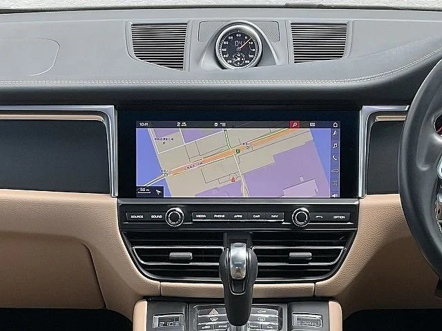 Porsche PORSCHE Macan ベースグレード photo 4