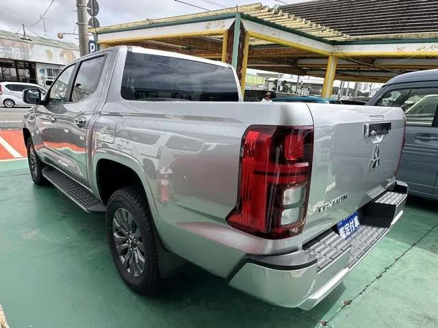 Mitsubishi TRITON GLS photo 4