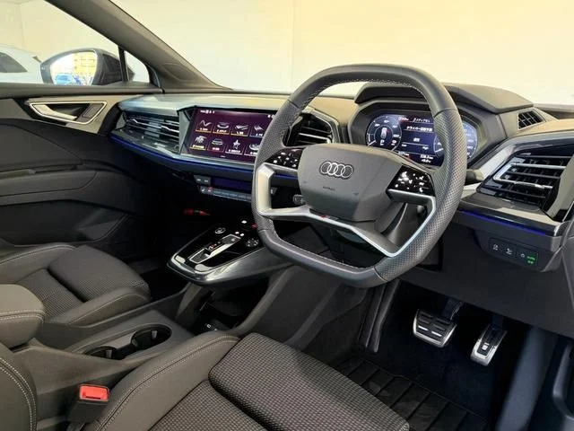 Audi AUDI Q4 e-tron 45　Sライン photo 2