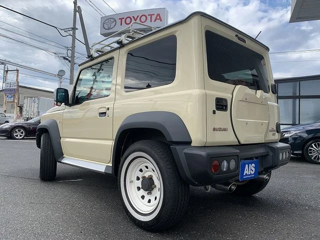 Suzuki JIMNY SIERRA JC photo 2