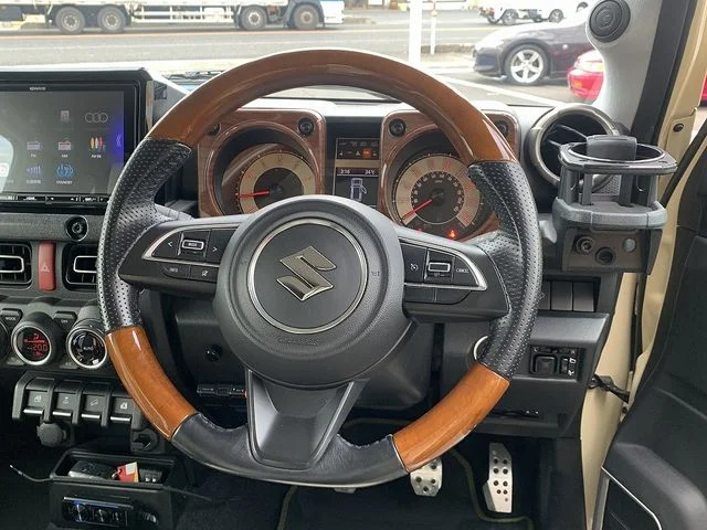 Suzuki JIMNY SIERRA JC photo 4