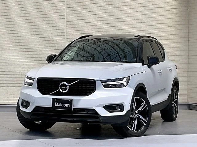Volvo VOLVO XC40 B4　AWD　Rデザイン 2022