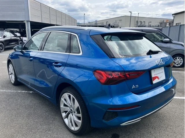 Audi AUDI A3 SPORTBACK 1st　エディション photo 3