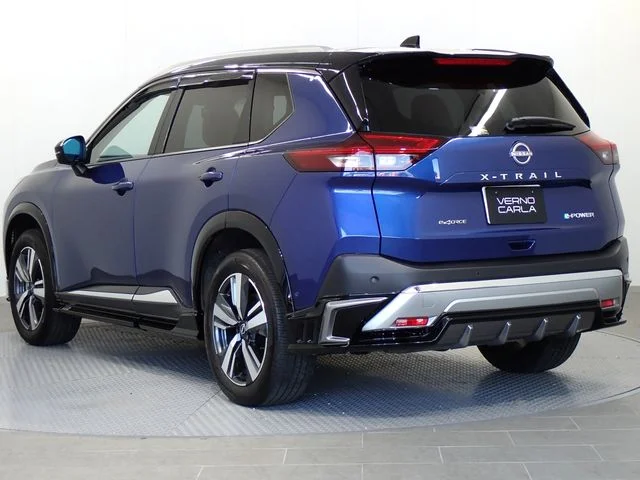 Nissan X-TRAIL HYBRID 4WD G　e−4ORCE photo 2