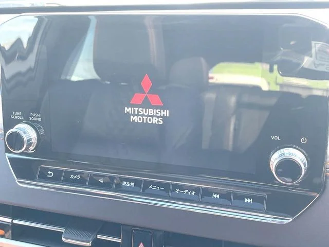 Mitsubishi OUTLANDER PHEV P photo 4