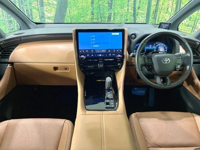 Toyota VELLFIRE Z　プレミア photo 2