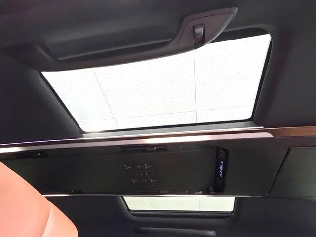 Toyota VELLFIRE Z　プレミア photo 3