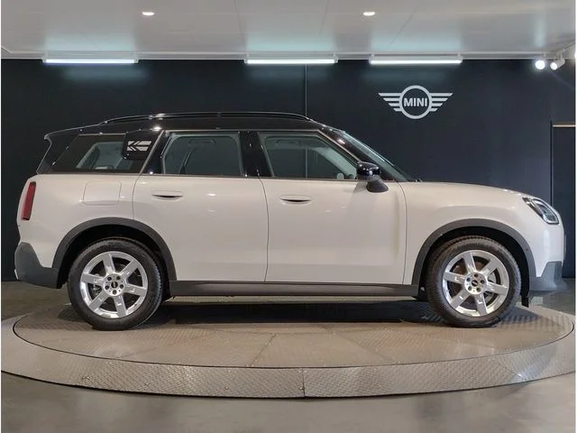 Bmw MINI COUNTRYMAN D photo 4