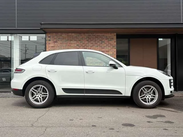 Porsche PORSCHE Macan ベースグレード photo 3