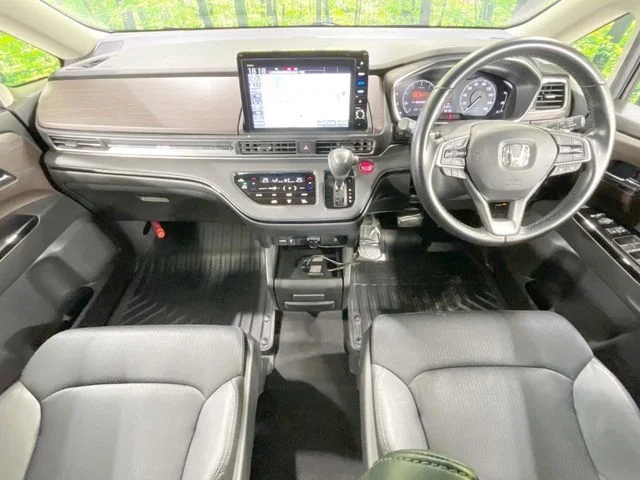 Honda ODYSSEY 4WD アブソルート　EX photo 2