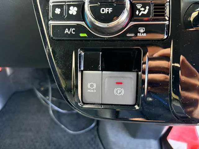 Daihatsu TANTO CUSTOM X photo 4