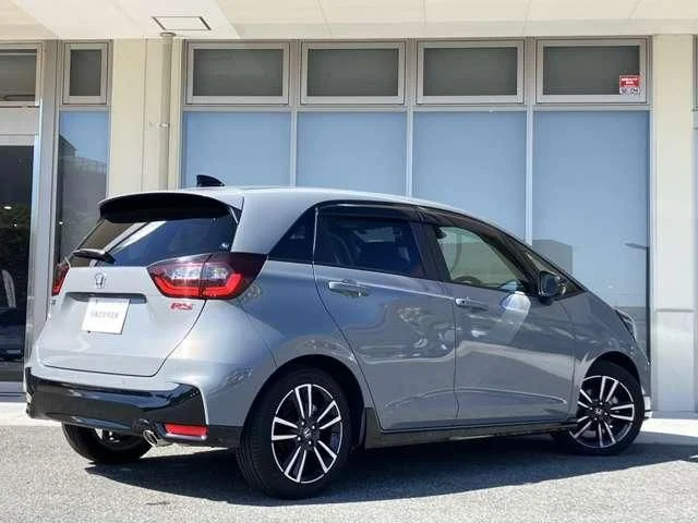 Honda FIT RS photo 4
