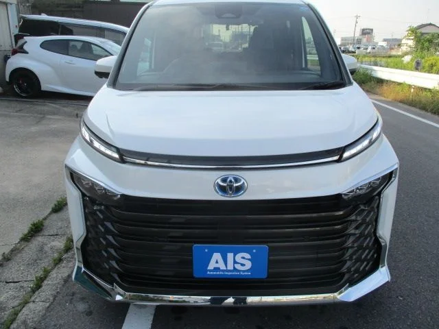 Toyota VOXY HYBRID S−Z photo 4