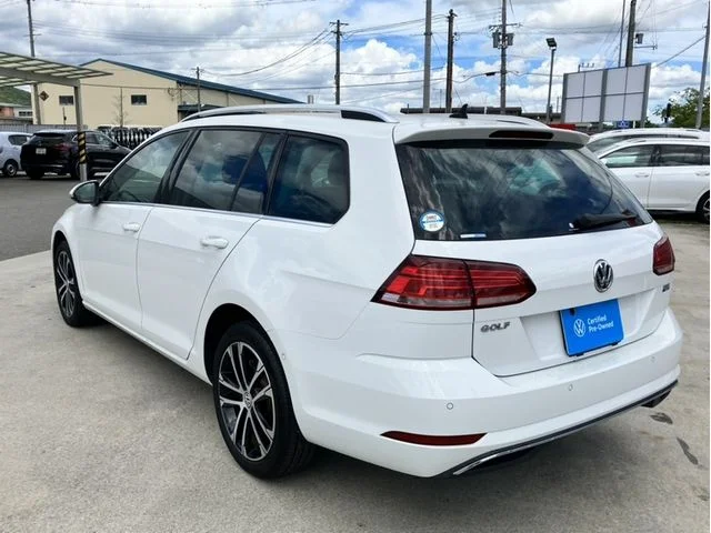 Volkswagen VOLKSWAGEN GOLF VARIANT TSI　コンフォートライン　マイスター photo 3