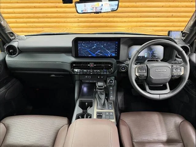 Toyota LANDCRUISER 250 ZX　ファーストエディション photo 2