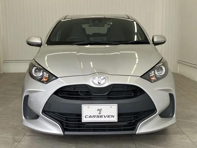Toyota YARIS G photo 2