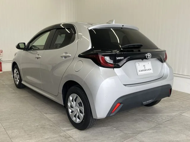Toyota YARIS G photo 3