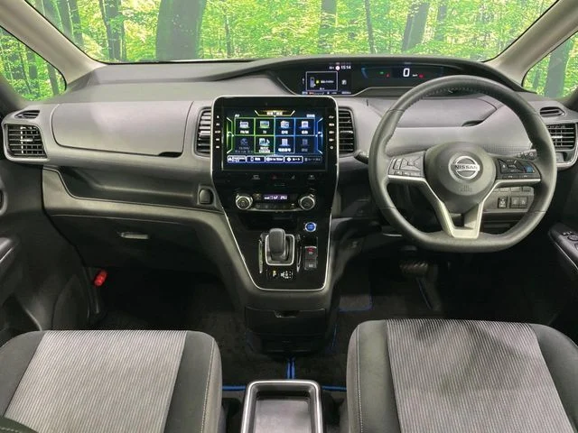 Nissan SERENA WG e−POWER　ハイウェイスター　V photo 2