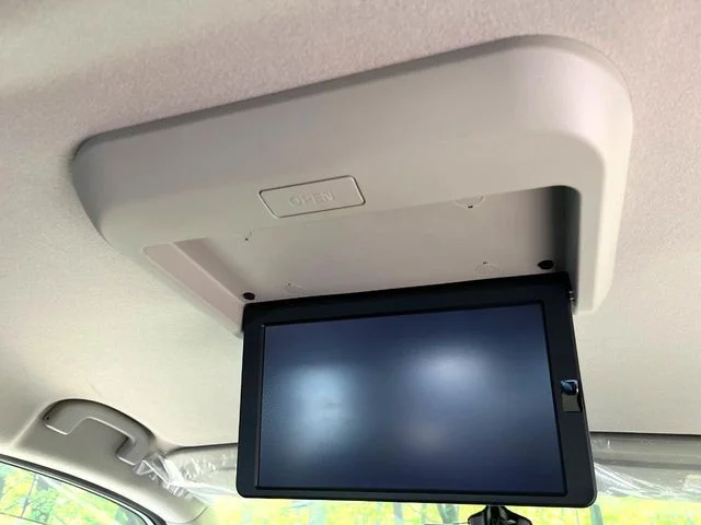Nissan SERENA WG e−POWER　ハイウェイスター　V photo 3